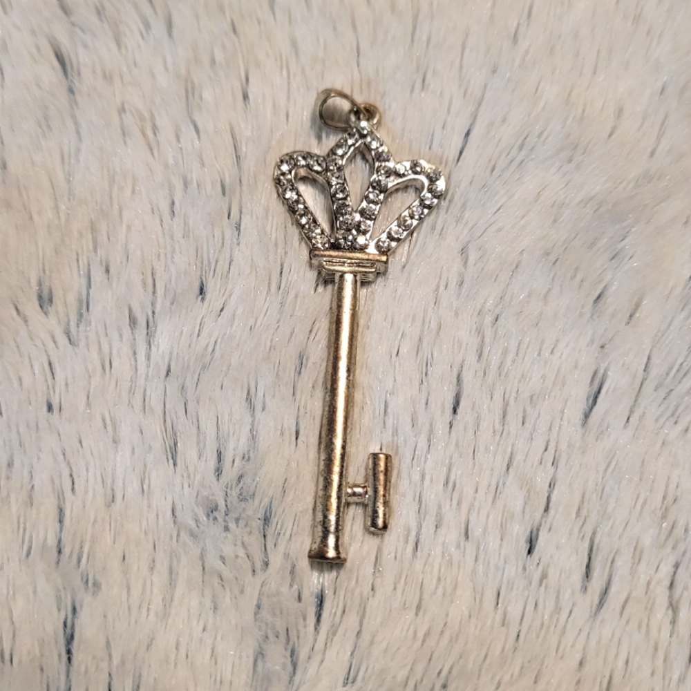Silver Crown Key Pendant